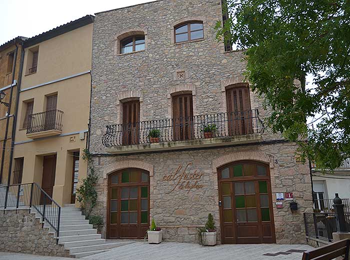Cal Fuster de la Plaça