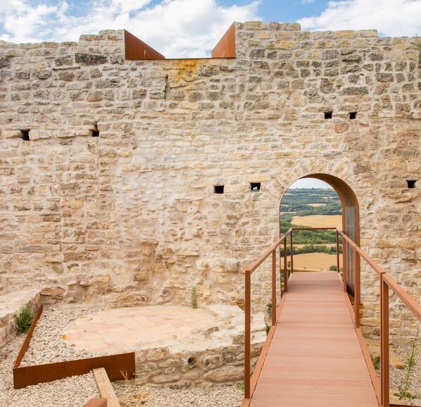 Castell de Mirambell